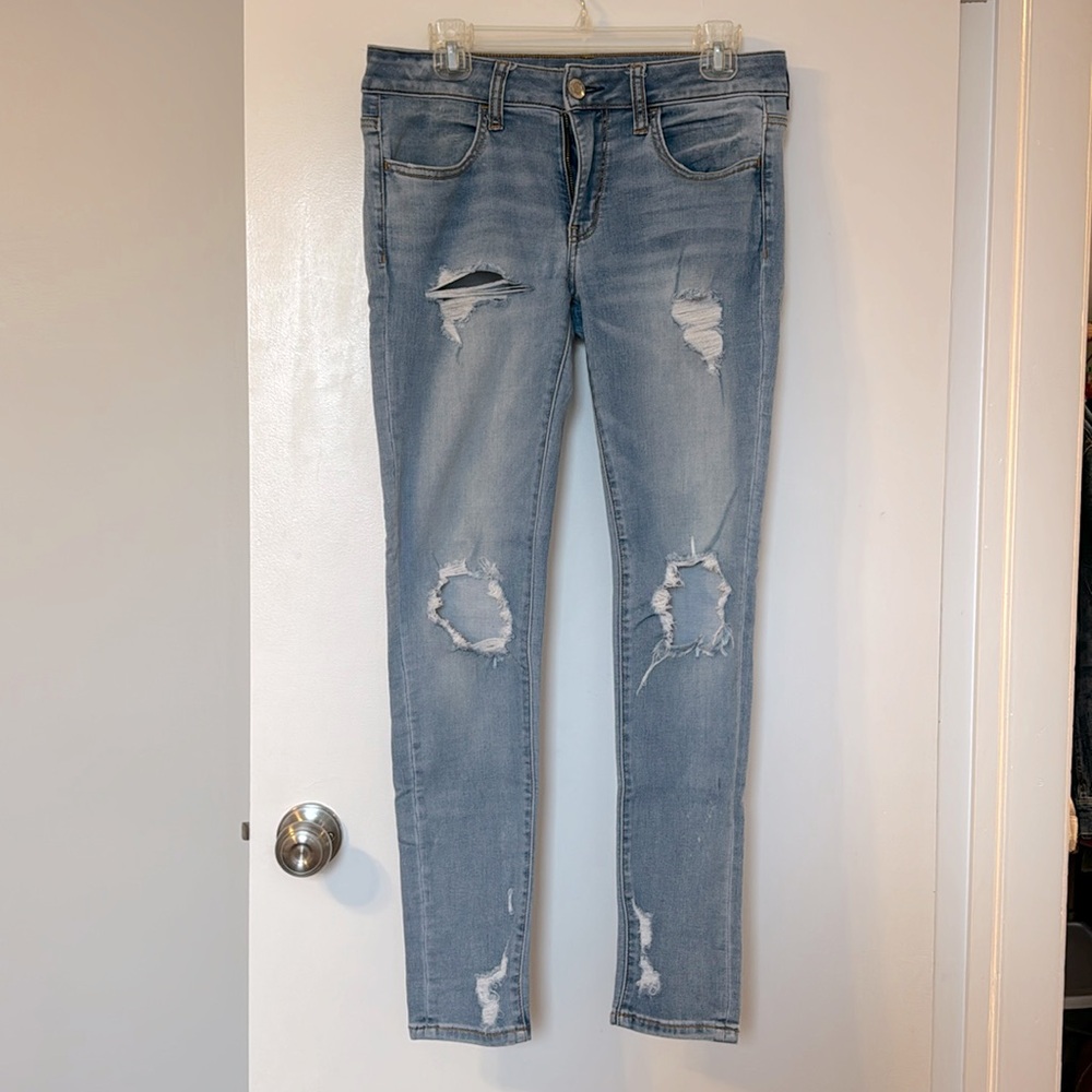 American Eagle Ripped Jeggings Size 8 Regular